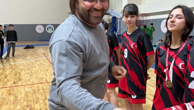 AKYAZIDA 2023-2024 OKUL SPORLARI 2. KÜME FUTSAL MÜSABAKALARI NEFESLERİ KESTİ !!