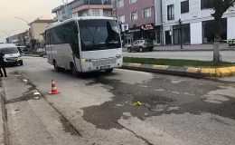 Cami çıkışında minibüsün çarptığı yaşlı adam ağır yaralandı