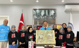 Kız Kur’an kursu öğrencilerinden Filistin’e destek